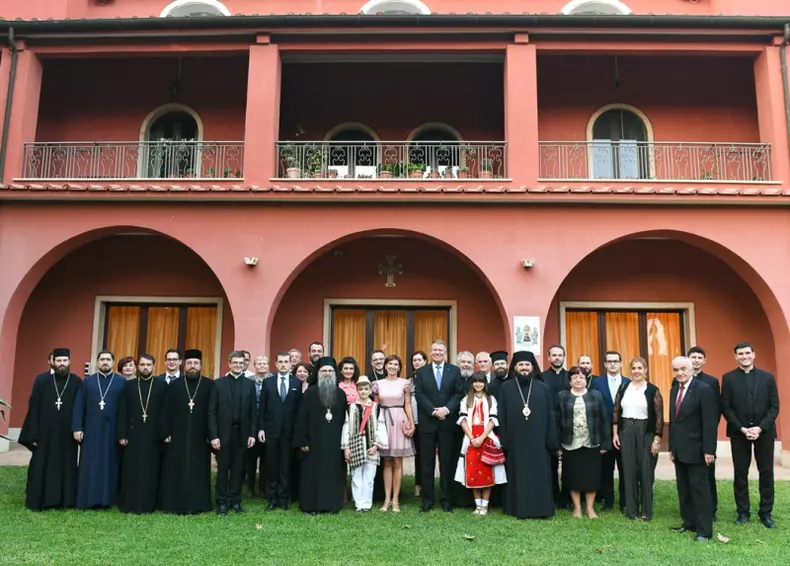 carmen iohannis 3