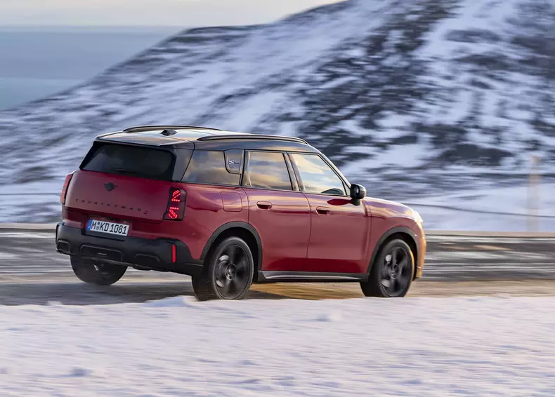 P90536126_highRes_mini-countryman-s-al