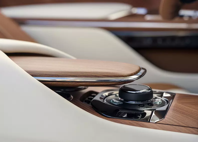 web_P90541187_highRes_rolls-royce-arcadia-