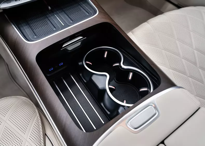 Mercedes-Benz-S-Class-2027-HD-2cd898061c21eec07c123603bd9b42d54e4900375