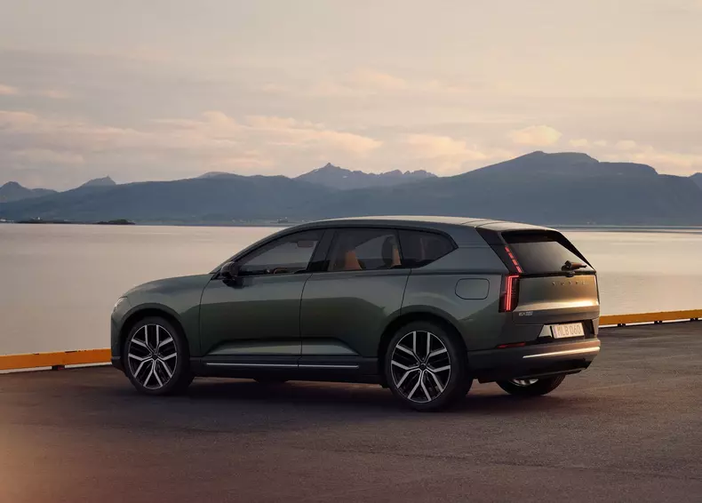 Volvo-EX60-2027-HD-c2a2a8cb1c1e6d74da2aa6b1091ba0f8d71c5e590