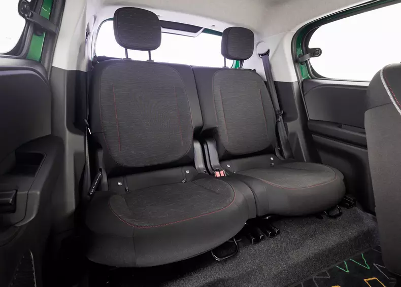 Renault-Twingo_E-Tech_EV-2027-HD-a4b485da1c330655e8b3b2860a2a68f3fd670497c