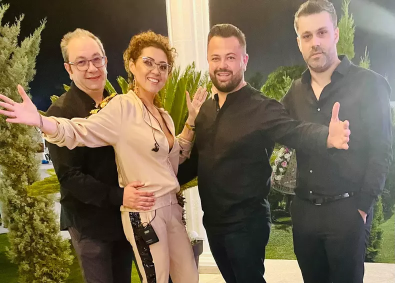 Mindora, la un pas de divort