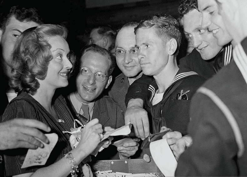 Bette Davis (2)