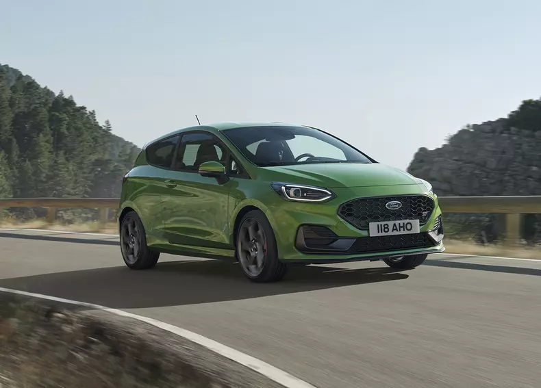 2021_FORD_FIESTA_ST_02