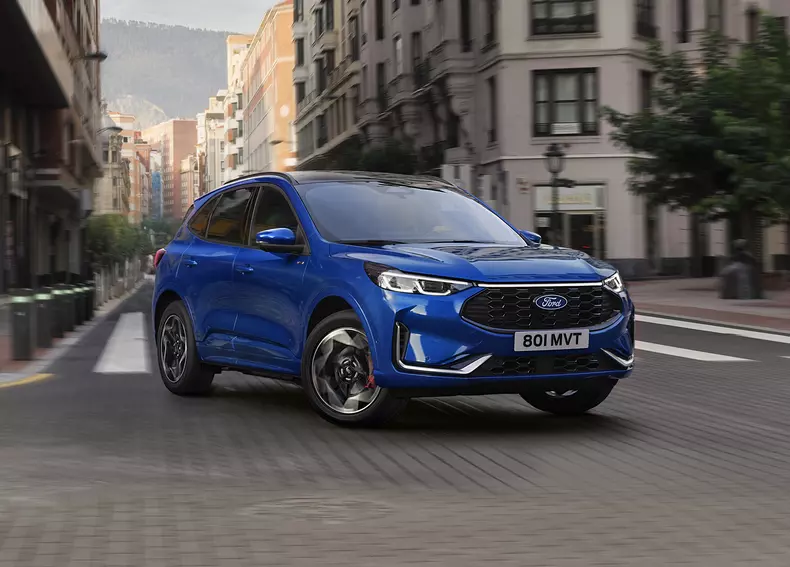 2023_FORD_KUGA_ST-LINE_01