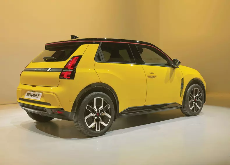 Renault R5 – Iconic Jaune