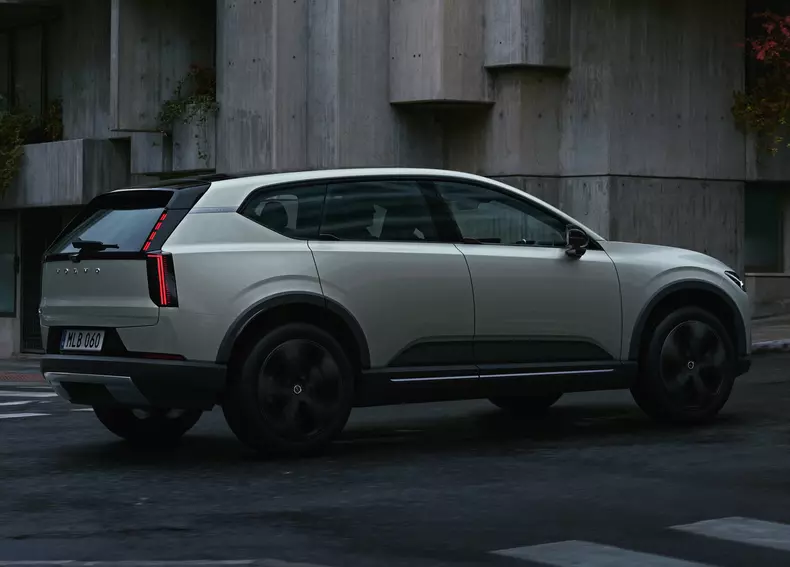 Volvo-EX60_Cross_Country-2027-HD-8cbe247a1c1e58ae5daa82854a812064398fdc592