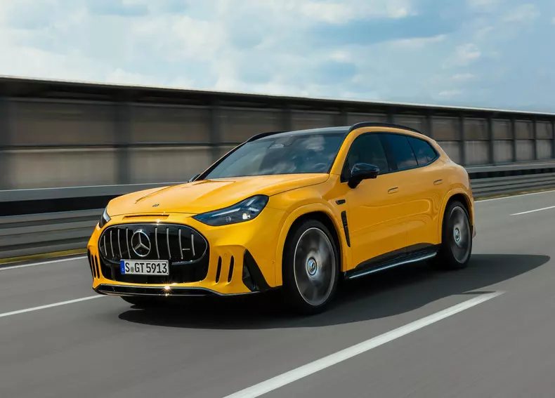 Mercedes-Benz-AMG_GT_SUV-2027-HD-804b5cbd1c7d70f5580e7eb3ff45d03241b469e74