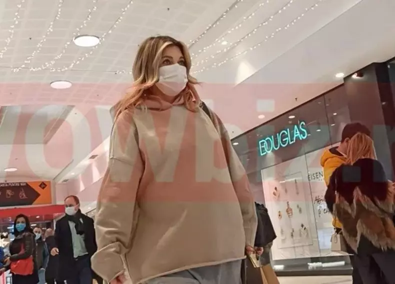 gina-pistol-insarcinata