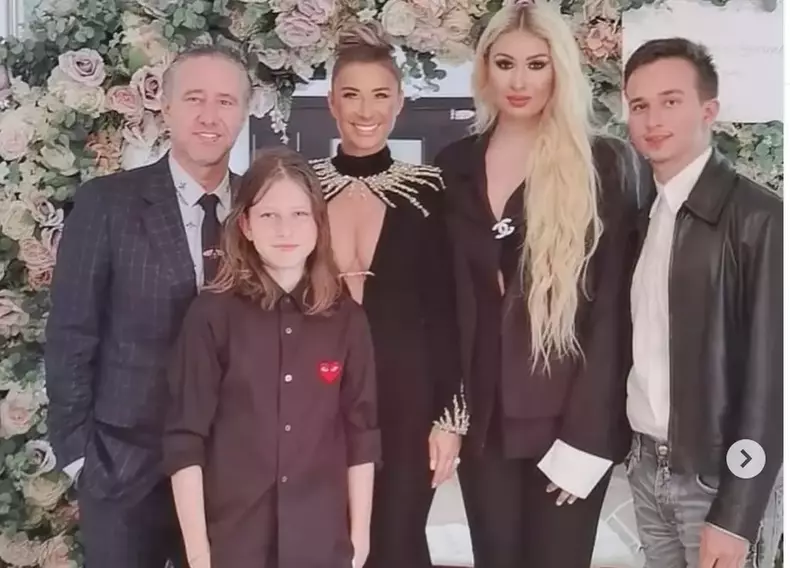anamaria-prodan-si-familia-1-1