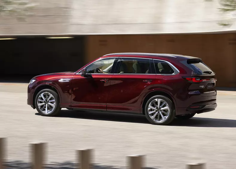2024_mazda_cx-80_ar_act_5