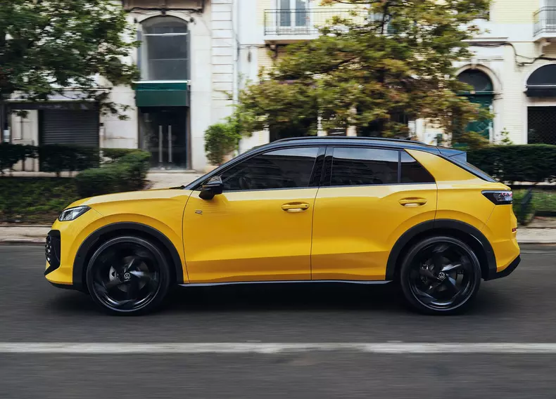 Volkswagen-T-Roc-2026-HD-091db56b1c09a2449a00677d09965174e09cb1f65