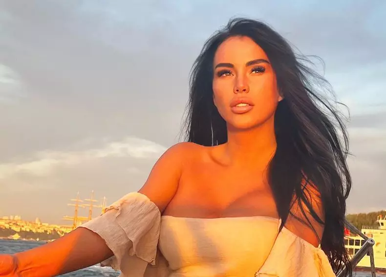 Daniela-Crudu-1