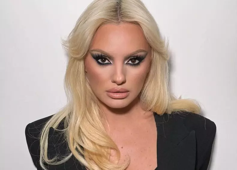 alexandra stan