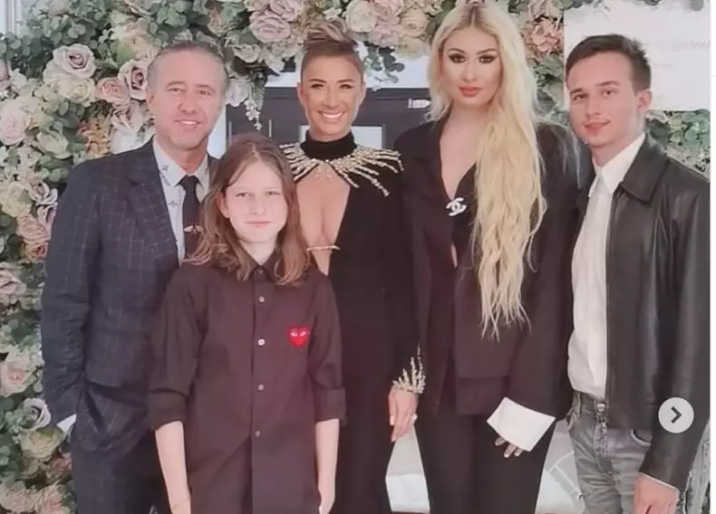 anamaria-prodan-si-familia-1024x736-1