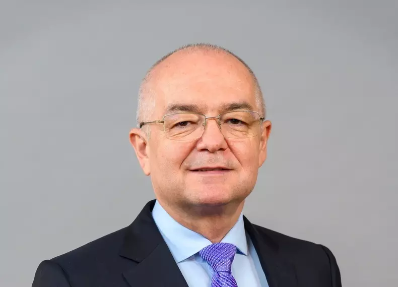 emil boc4