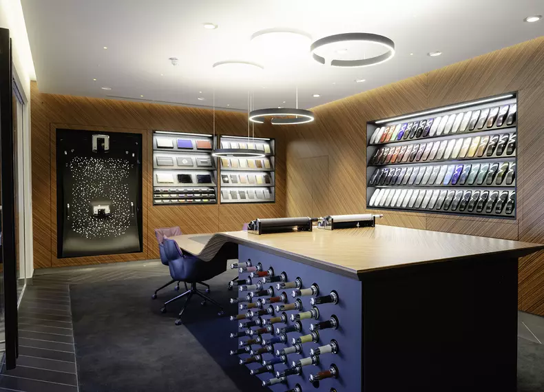 web_P90536071_highRes_rolls-royce-sunningd