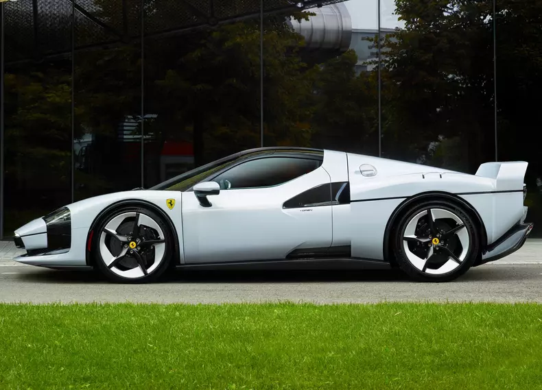 Ferrari-SC40-2025-HD-c2b724661bff49323f479ea8cb3140164b894ee60