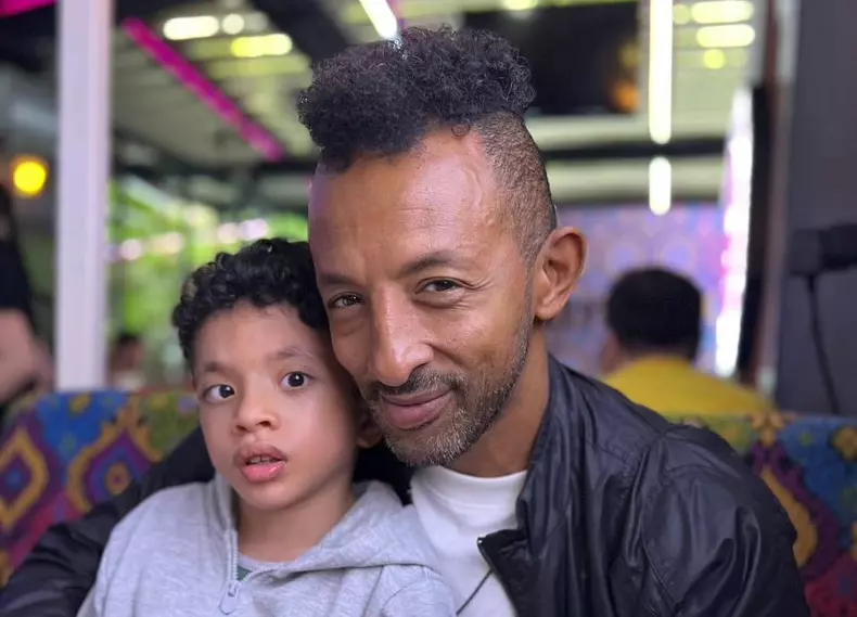 Kamara si Leon