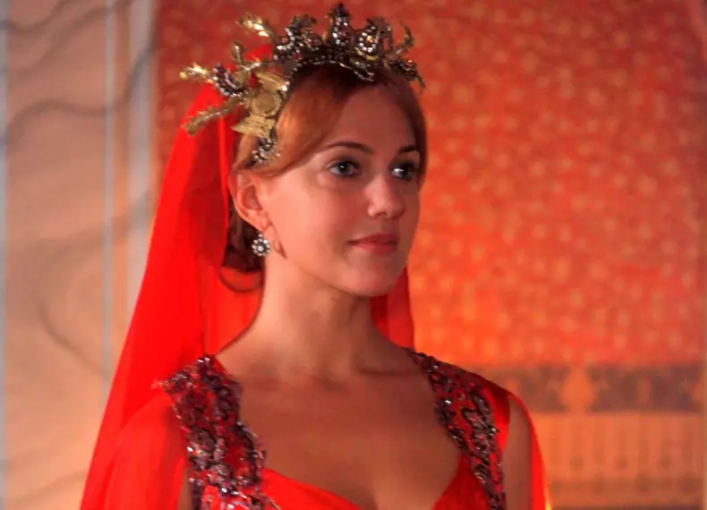 Meryem Uzerli - Sultana Hurrem
