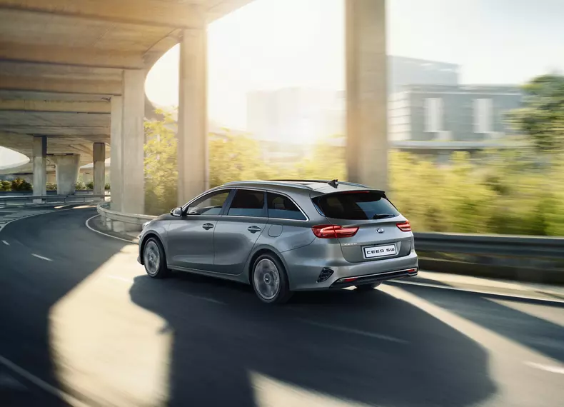 546b6a6f-kia-hybrids-