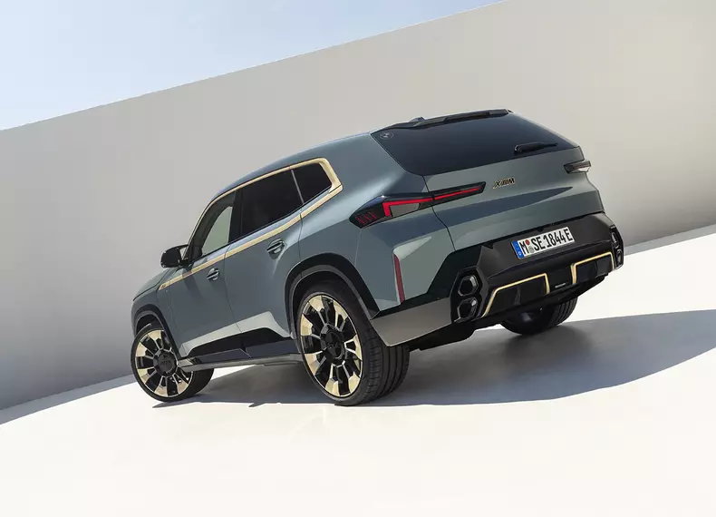 P90478572_highRes_the-first-ever-bmw-x