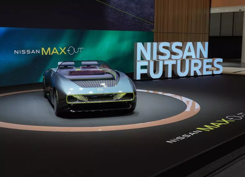 Nissan-Max-Out_Concept-2021-1600-09