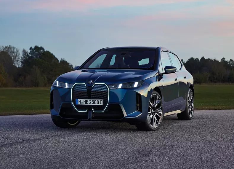 BMW-iX-2025-HD-daaad93c1ba061319a20f6922a98b08af32f439de