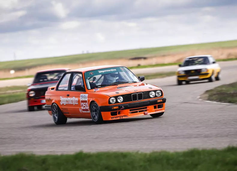 P90593571_highRes_bmw-m5-touring-safet