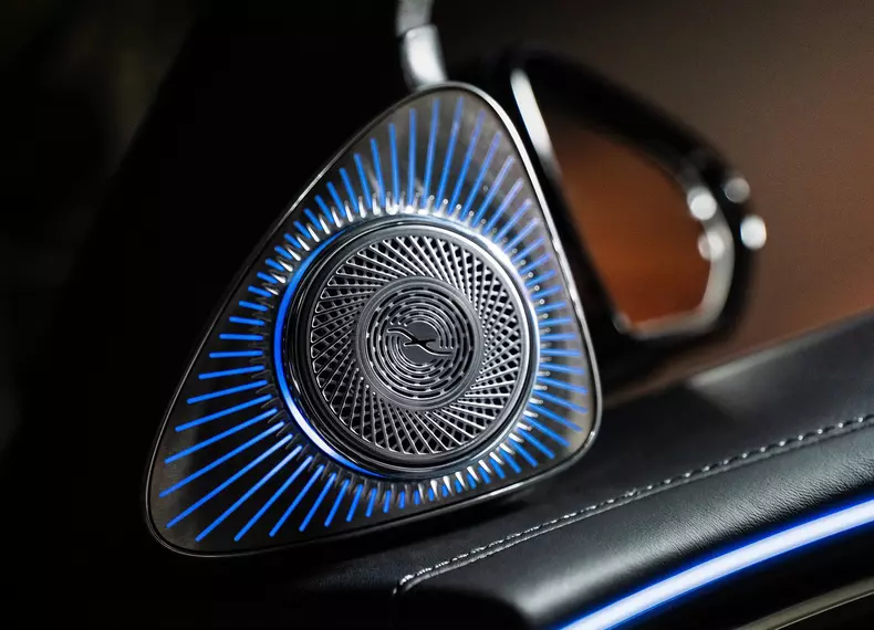 Mercedes-Benz-S-Class-2027-HD-5cf9ffe61c21fc55e7aa49c36c8d22bb153961375