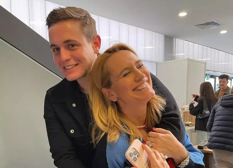 cine-este-aris-eram-de-la-america-express-2024.-cati-ani-are-si-cu-ce-se-ocupa-fiul-andreei-esca-e1684740618922-1