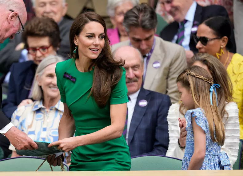 Charlotte și Kate Middleton