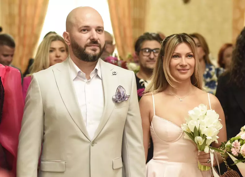 Lora și Ionuț Ghenu au făcut cununia civilă pe 19 septembrie 2024 (8)