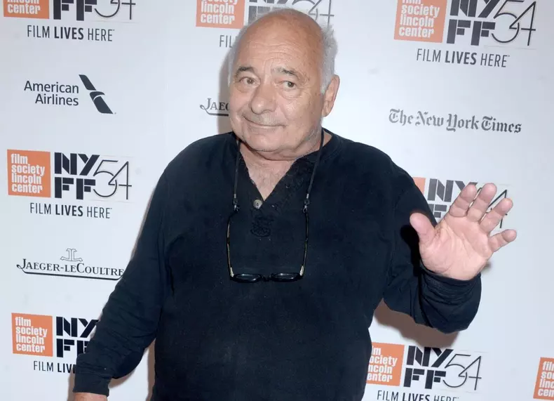 Burt Young a murit
