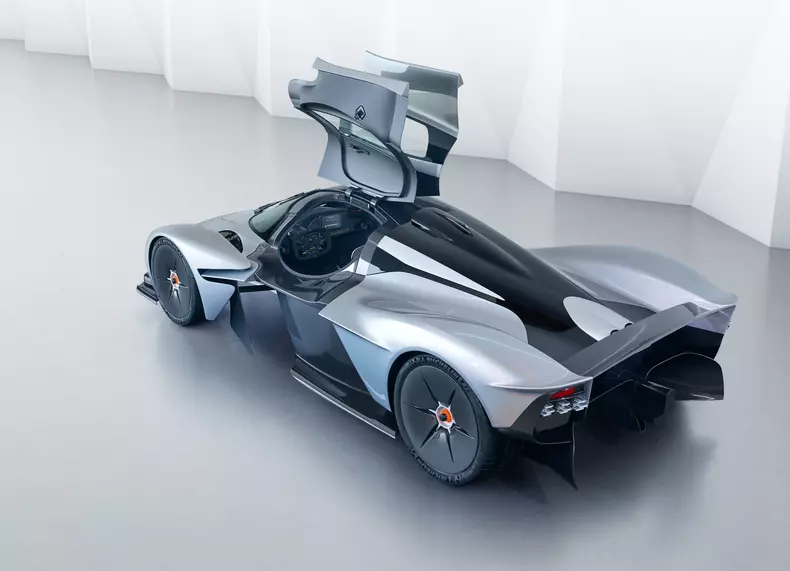 Aston_Martin_Valkyrie_03