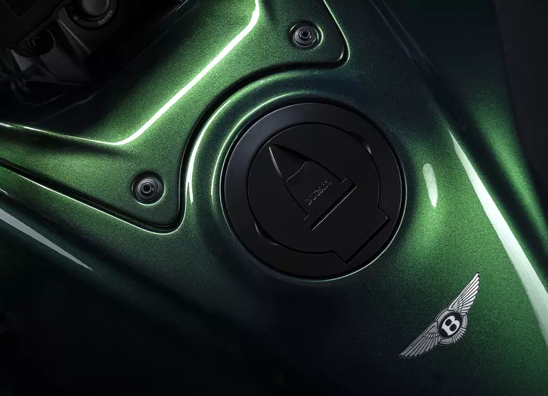 web_Ducati-Diavel-V4-for-Bentley-DWP24-Overview-gallery-1920×1080-04