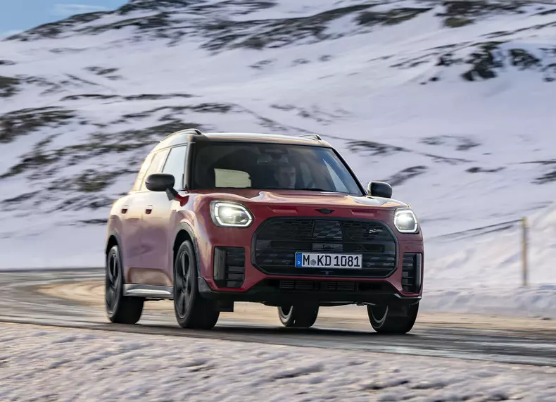 P90536133_highRes_mini-countryman-s-al