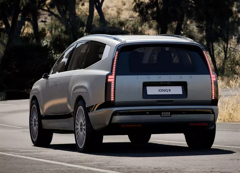 hyundai_1732150819_3505857500479640288_50282608