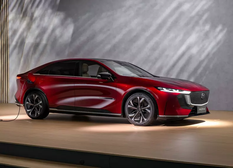 Mazda-6e-2026-wallpaper