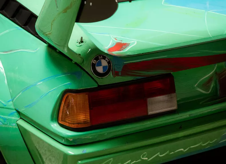 P90592310_highRes_revolution-of-art-20