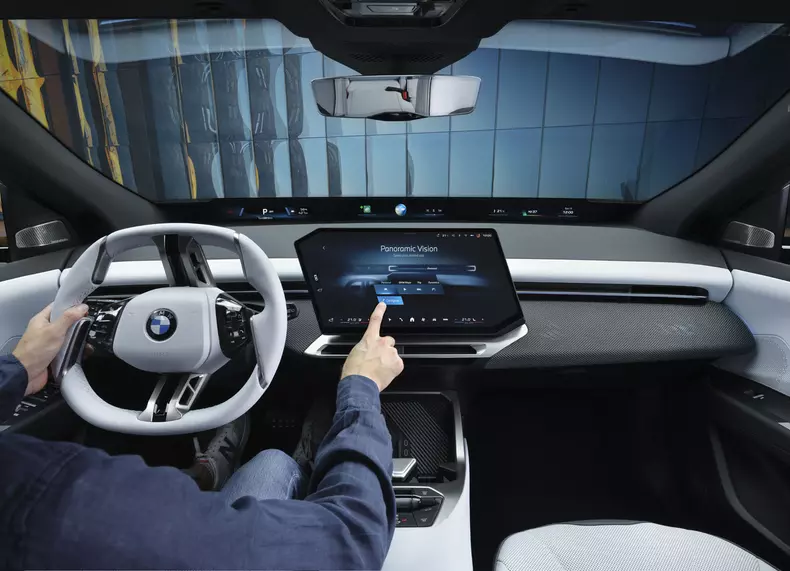 P90615061_highRes_personalisation-pano