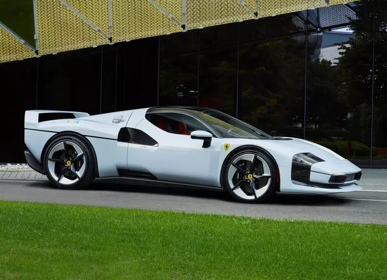 Ferrari-SC40-2025-HD-980786451bff3b76870791e9bff650d016be08e5f