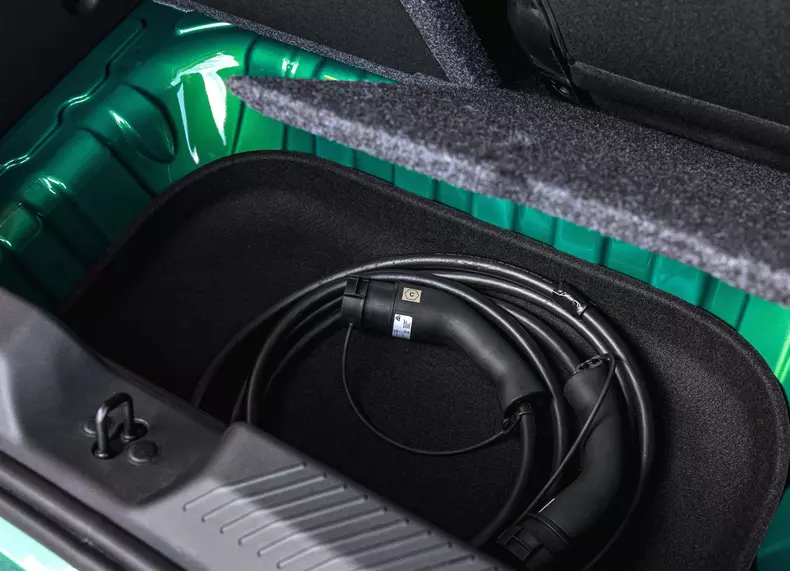 Renault-Twingo_E-Tech_EV-2027-HD-697787b31c33b425375207a834e3eb069b947a97d