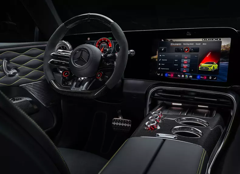 Mercedes-Benz-AMG_GT_4-Door-2027-HD-c8030d7d1c49d08b418a1a31eacdc1c73cd583bf4