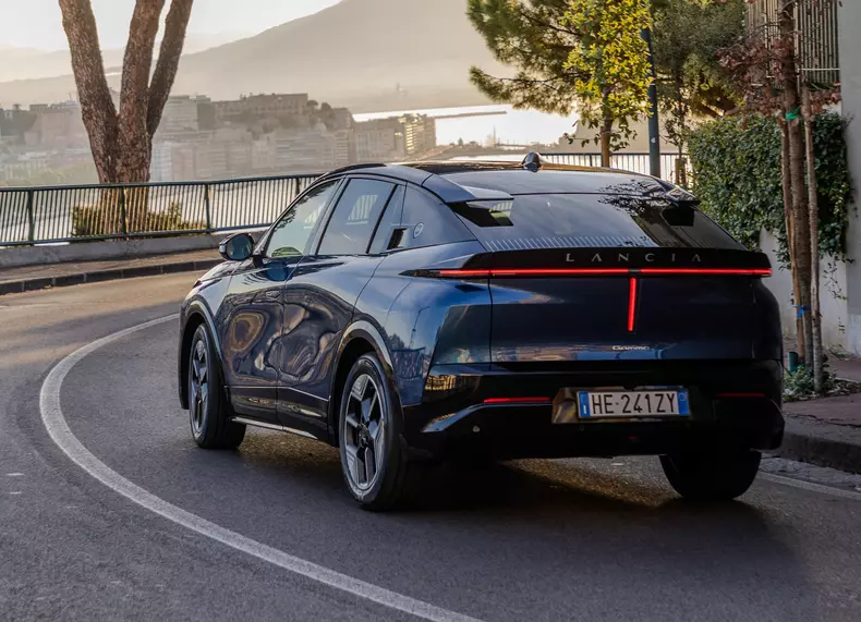 Lancia-Gamma-2027-HD-846c265f1c79010682d5c4e10fe2222aaca478db3