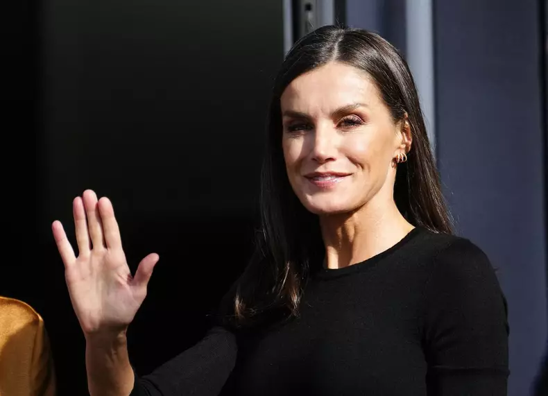 La reine Letizia d'Espagne arrive à la 22e édition du " Festival de Cine Ópera Prima Ciudad de Tudela ", au Cine Moncayo, à Tudela