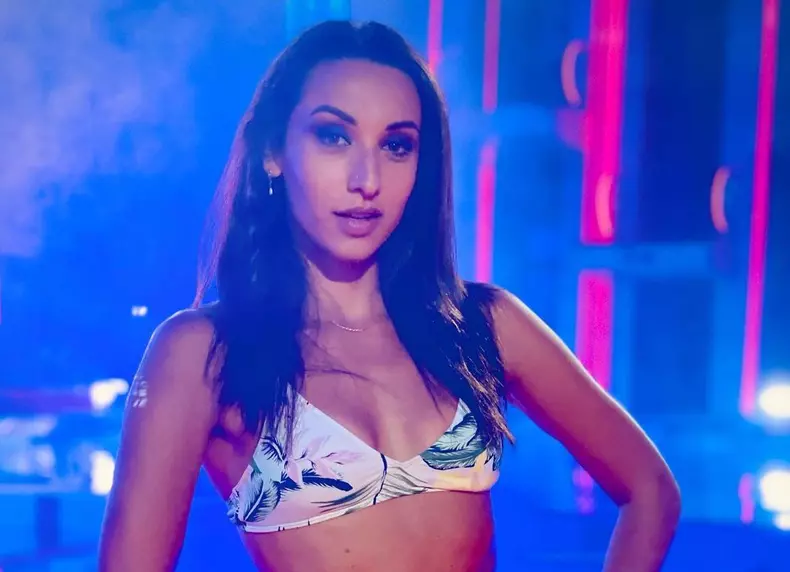 Natalia-Duminica-desemnata-a-doua-finalista-la-Splash-Vedete-la-apa-1