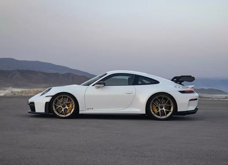 Porsche 911 GT3_11