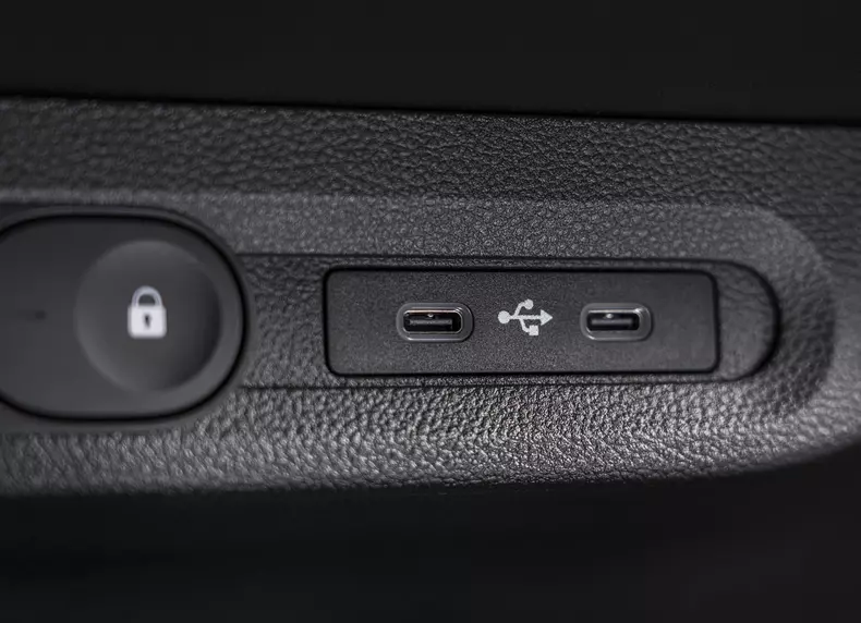 Nissan-Pixo-2027-HD-831899571c749715cc4c1649cbc8424011aa3f45f
